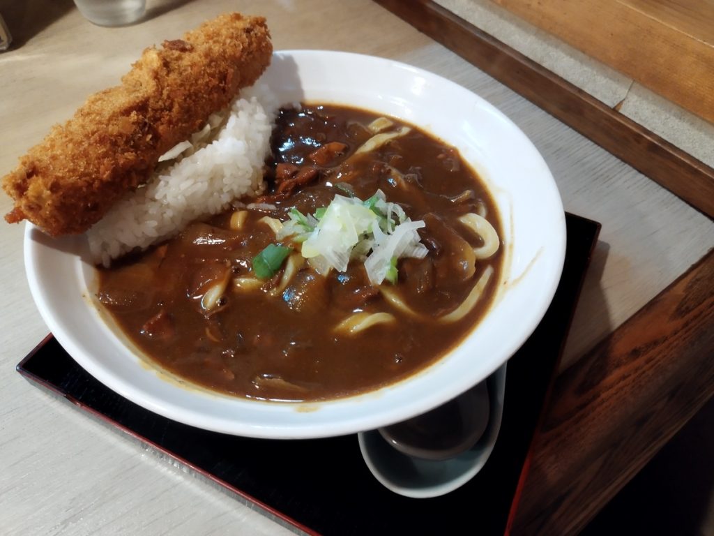 黒部ダムカレーうどん